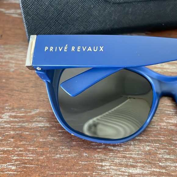 Prive Revaux New The Prep Fit C60 blue sunglasses with black triangle case main image 4